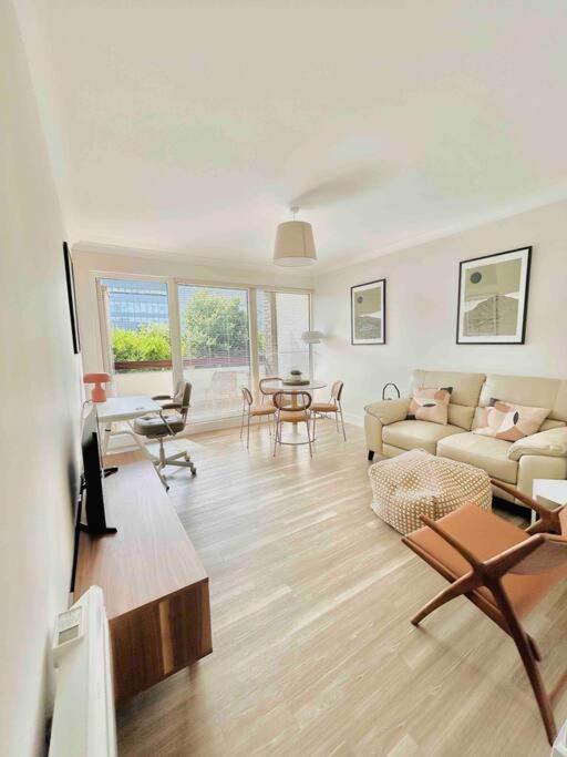 Apartamento Luxury Top Location Rds, Aviva 5 Min Walk *